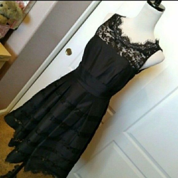 WHBM DRESS FIT & FLARE KNEE LENGHT SLEEVELESS BRIDESMAIDS SIZE 4 WOMENS 4 - Picture 5 of 12